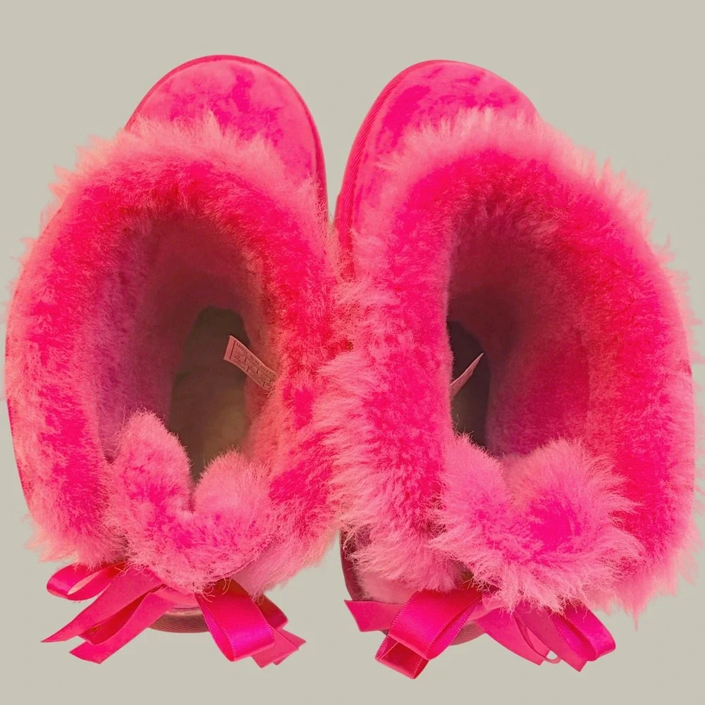 UGG Bailey Bow II Pink Suede Boots Sheepskin 1017394K Big Kids Size 5 Cozy